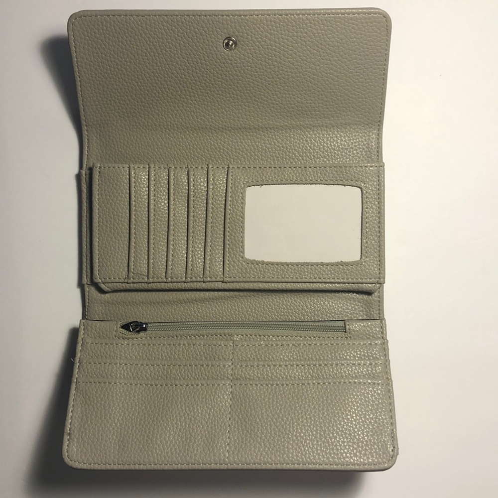 Wallet - Picture 3 of 9